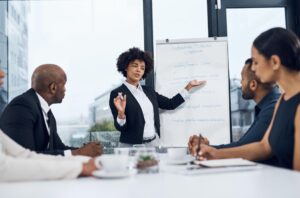 Strategic Decoupling: Ketika Bisnis Memisahkan Bagian yang Harus Stabil dari Bagian yang Harus Fleksibel